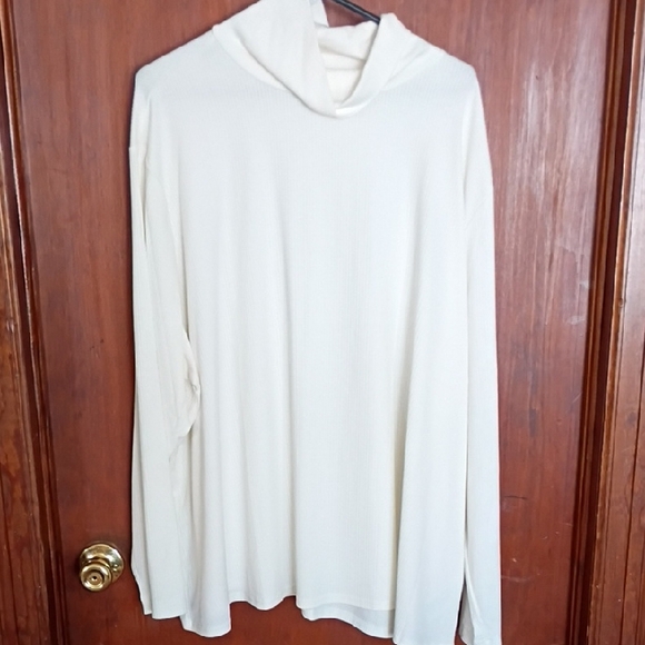 Amazon Essentials Off-White Ribbed Turtleneck - Picture 1 of 4